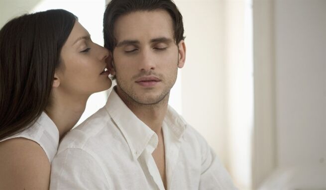 لمسات خفيفة لإثارة الرجل